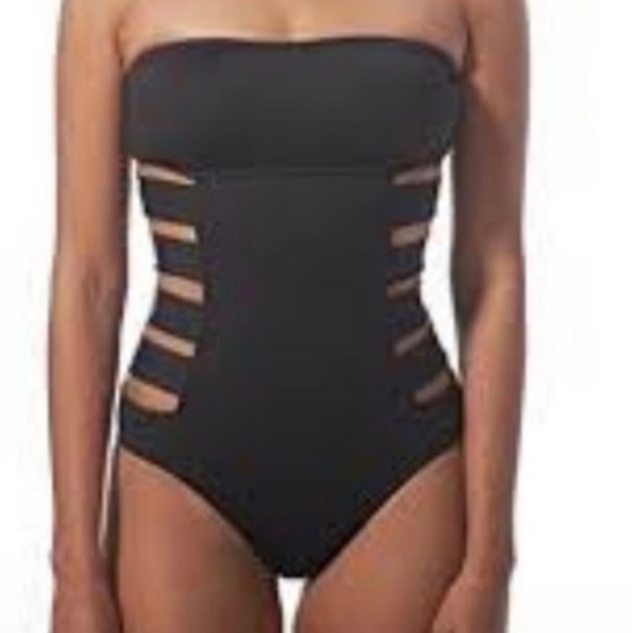 NWOT Kenneth Cole Reaction Black Side Cut Out Swimsuit Size S - Picture 3 of 4